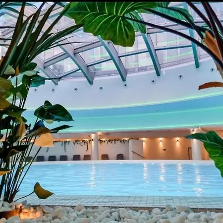 Hanza Tower Baobab Spa & Pool Jacussi Sauna * シュチェチン